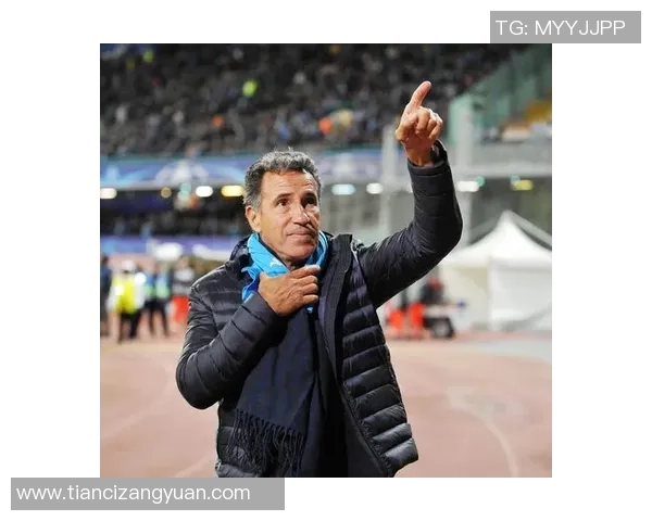 足球明星卡尔瓦多的传奇人生与赛场背后的故事揭秘