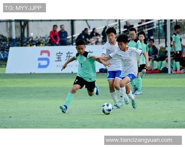 足球明星们的儿女们：继承父辈荣耀与梦想的未来之星