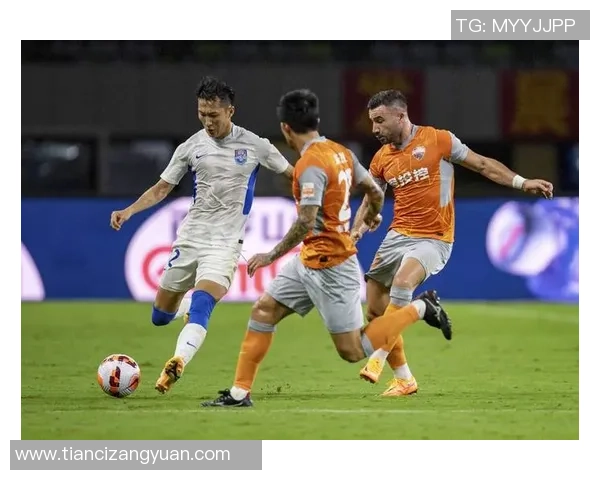 足球战术：深圳足球队的整体压制体系